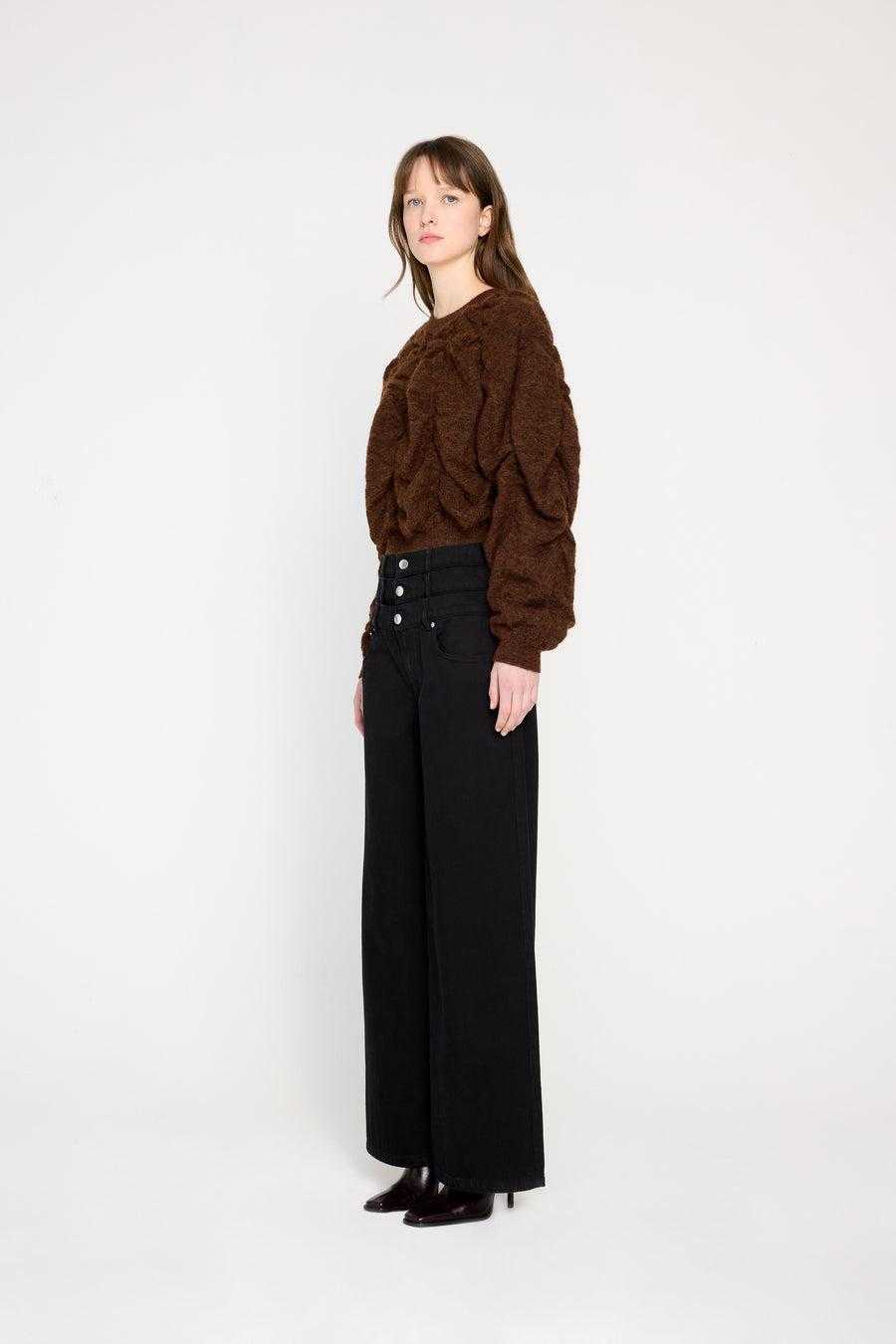LOW MULTI-LAYERED LAYER DENIM